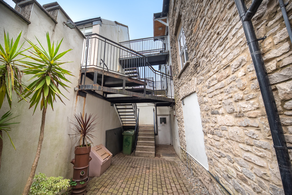 sters Yard, Highgate, Kendal Milne Moser Estate Agents South