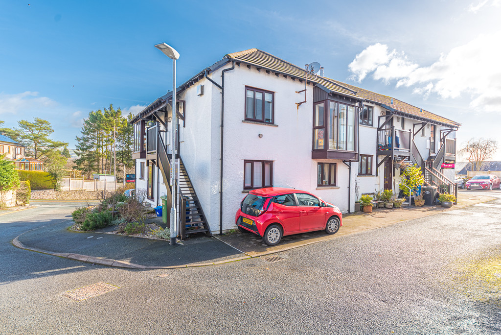 Cherry Tree Crescent, Kendal, Cumbria Milne Moser Estate Agents